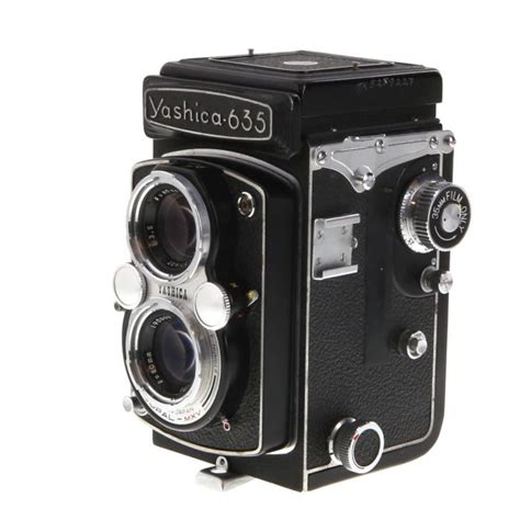 Yashica 635 Medium Format Tlr Camera With 80mm F35 Yashikor Without
