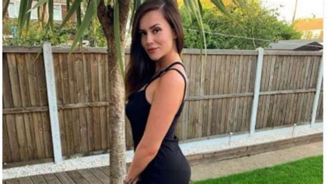 Woman Police Officer Who Quit Job To Become An Adult Star Is Now A Millionaire See Pics