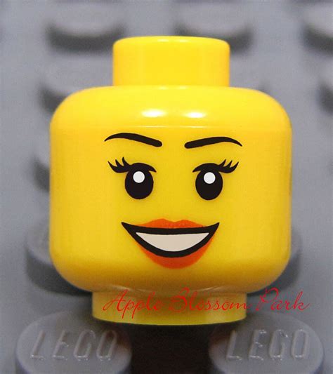 New Lego City Female Girl Minifig Head W Smile Kingdoms Police Agents Castle Ebay