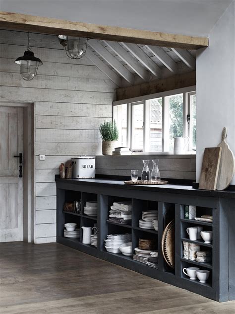Unser stammsortiment umfasst möbel für jeden wohnraum von der anrichte bis zur kompletten küche. Holzwand: Finde gemütliche Ideen mit Charme bei COUCH!