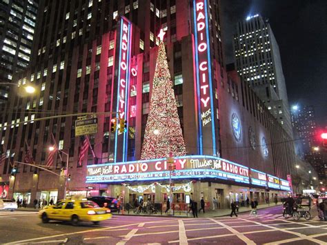 New York Christmas Wallpapers Top Free New York Christmas Backgrounds