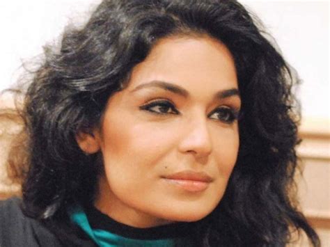 Court Orders Police To Investigate Meera Sex Tape