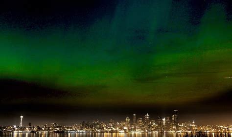 Northern Lights May Be Visible In Seattle Area The Seattle Times