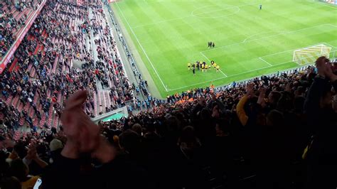 Dynamo dresden supporters have no love for rb leipzig. 1. FC Köln - Dynamo Dresden / Fans und Mannschaft nach dem ...