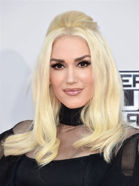 Gwen Stefani 2015 Celebrities At The Amas Now And Then 2015