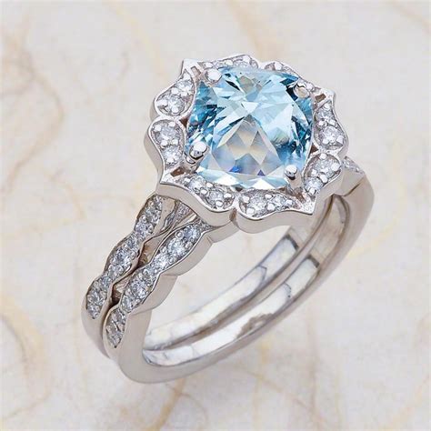 Blue nile we believe you should always expect the best. Vintage Floral Scalloped Bridal Set Aquamarine Engagement Ring And Scalloped Diamond Wedding ...