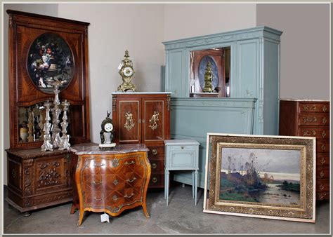 Holiday Splendor and a New Antique Shipment! | Antiques in Style