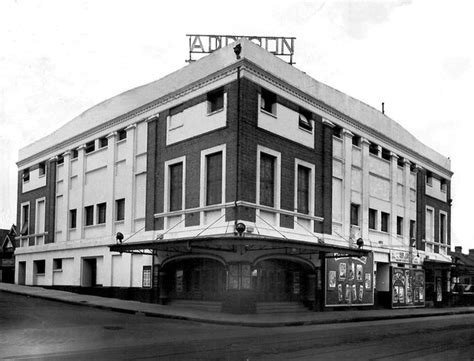 Clark thomas edison is one of the many squinterns that dr. Addison Theatre in Sydney, AU - Cinema Treasures