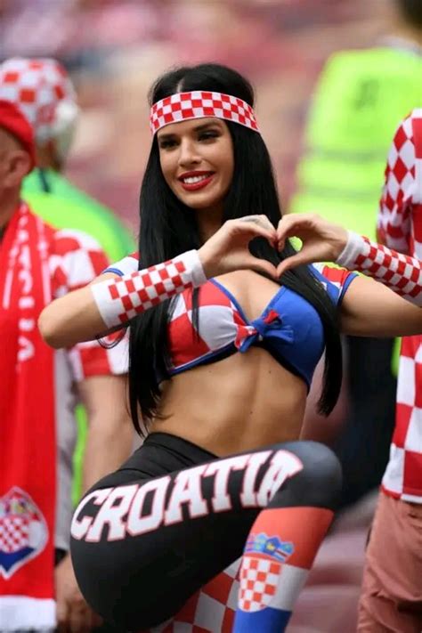Former Miss Croatia Ivana Knoll Promised To Go Naked If Croatia Wins