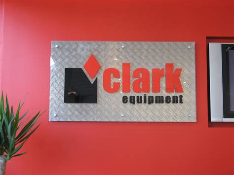 Clark Equipment Csi Corporatesignindustries Sign Signage