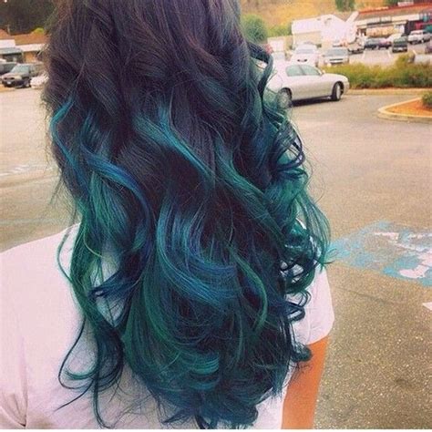 Ombre doesn't always have to be gradual. teal & turquoise ombre | Blue ombre hair, Hair styles ...