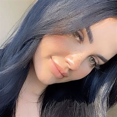 Official exclusive content and chat platform of renee gracie. Renee Gracie (Actress) Wiki, Bio, Age, Height, Weight ...