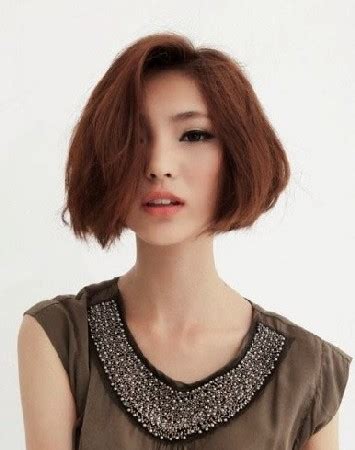 Apabila kalian ingin mencoba untuk mengaplikasikan model rambut pendek wanita kurus tersebut, sebaiknya konsultasikan dulu kepada orang yang lebih ahli agar hasil yang didapat nantinya tidak mengecewakan. 38+ Style Rambut Orang Kurus, Model Baru!