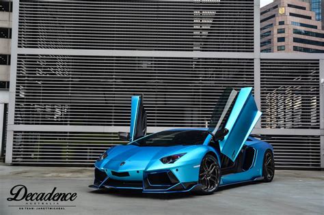 Photo Of The Day Metallic Lightning Blue Lamborghini Aventador Gtspirit