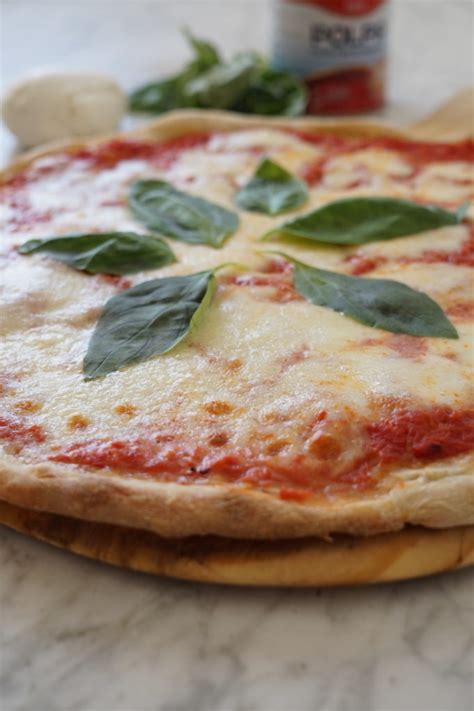 Margherita Pizza A Tribute To Italys Queen And Flag Conebella Farm