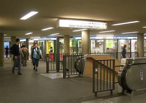 Fahrkarten und reservierungen bis kurz vor abfahrt zeitkarten abos. Neues Kundenzentrum am U-Alexanderplatz :: www.bahninfo ...