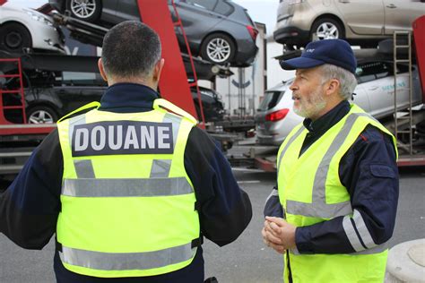 Reportage Comment Les Douaniers De Rennes Traquent Les Trafiquants