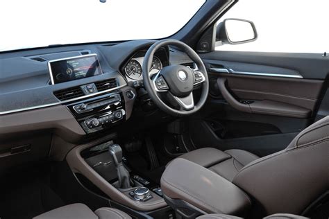 By bmw's own admission, the changes for the facelift are not at all extensive, and they are, for the most part subtle enough to make the three equipment levels will be offered for the new x1, namely xline, sport line and m sport. BMW X1 xDrive 25d xLine | Eurekar