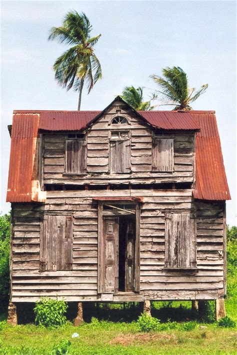 Oud Gebouw Suriname Door De Staatsbezoeken In 2020 Oude Huizen