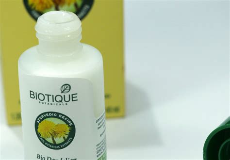 First aid beauty ultra repair hydrating serum. Biotique Bio Dandelion Ageless Lightening Serum Review ...