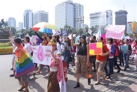 College Candy Article About Moral Panic Targets Indonesias Lgbt