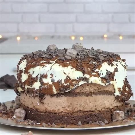 Bolo Tsunami Cake Video | Cake recipes, Cake receipe ...