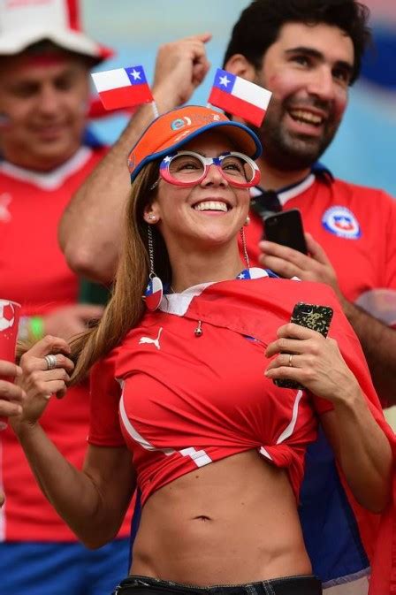 Selección chilena tiene espías que analizan a la blanquirroja. Chilenos, chilean people | Seleccion chilena, Chilena, Fútbol