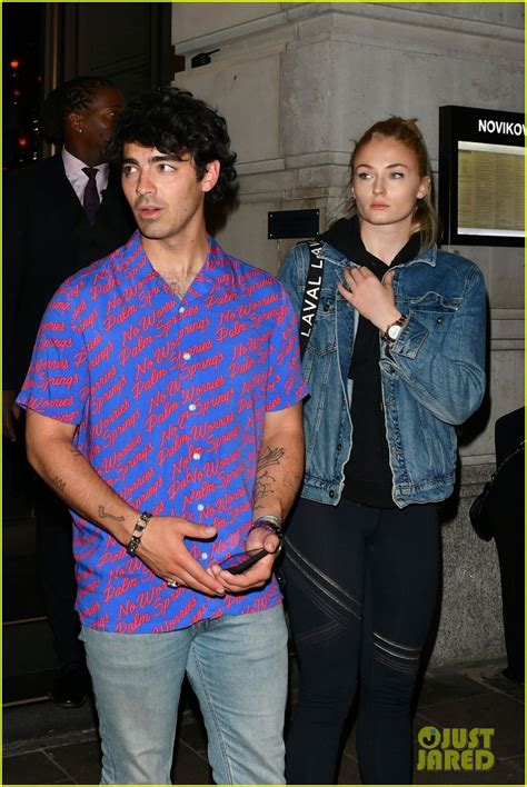 joe jonas and fiancee sophie turner step out for date dinner in london