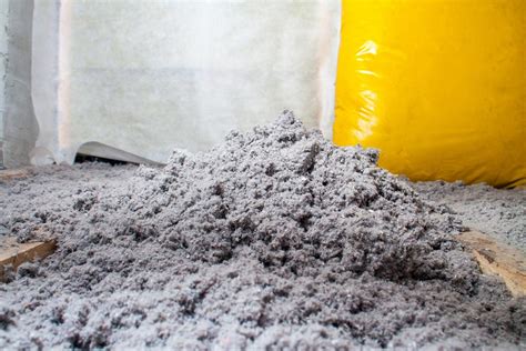 Larger home typically have a cheaper price per sq ft when comparing homes on similar lot sizes. 2020 Blown-In Insulation Costs | How Much Per Square Foot?