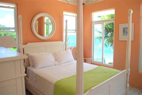 Just because of this, they should be carefully chosen and used in the interior. Stay Warm This Winter in a Tropical Bedroom