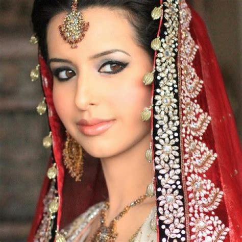 Cute Pakistani Brides Awesome Look Beautiful Indian And Pakistani Girls