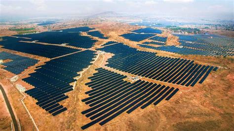 Worlds Largest Solar Farms Pandabode Blog