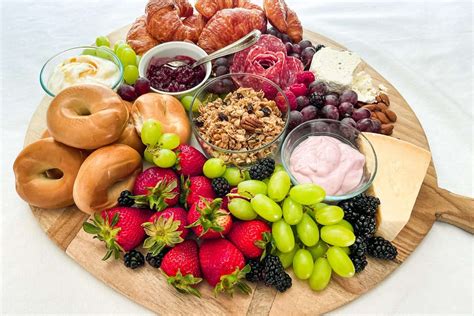 Easy Brunch Charcuterie Board 31 Daily
