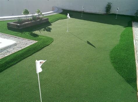 Mini Golf And Putting Greens Nogrow Grass