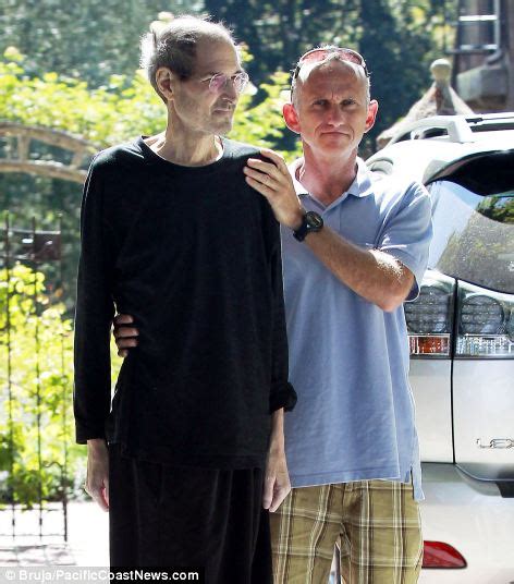 Who are the women steve jobs dated? Steve Jobs dead: Friends and relatives gather at his ...