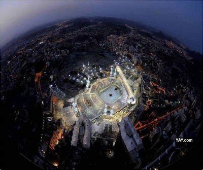 Bayangan putih di atas kabah pertanda malaikat turun di gambar malaikat atas keistimewaan mekah dan kaabah permata ilmu islam gambar malaikat atas kaabah, tiang kaabah itu panjangnya sehingga lapisan bumi yang ke. SubhanAllah. (foto) Makkah Dan Madinah Adalah Tempat ...