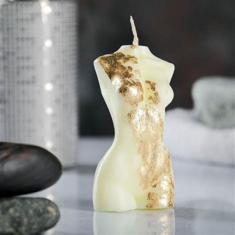 Фигурная свеча Женское тело 1 молочная с поталью 9см Фигурные