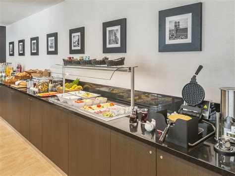 Holiday inn express munich airport in oberding located at freisinger straße 94. Hilton Garden Inn Munich City Centre West - Foremost ...