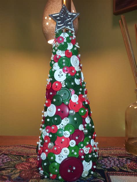 I Found The Pattern For This Button Tree In A Christmas Book My Mom Had