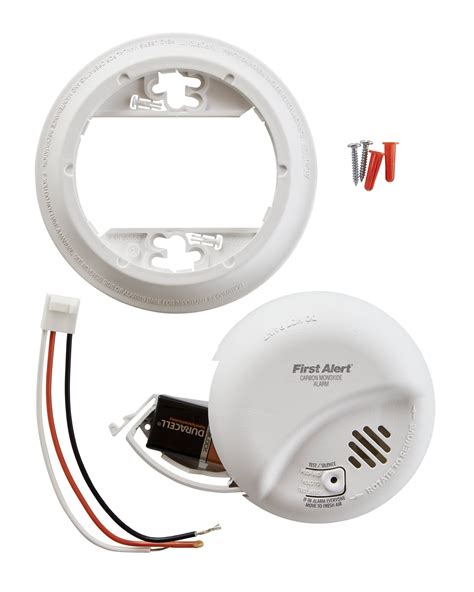 First Alert Brk Co5120bn Hardwire Carbon Monoxide Alarm With Battery