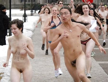 Free Naked College Runs Photos
