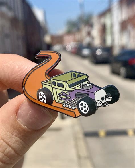hey you guys enjoyed my last hot wheels pin creation here s a new one i just made r hotwheels