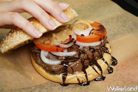 Burger king, бургер кинг (американская сеть фастфуда). 漢堡王巧克力華堡正式開賣!台南人專屬「好時巧克力華堡」全台開吃，鹹甜口味漢堡再推花生醬系列回歸 ...