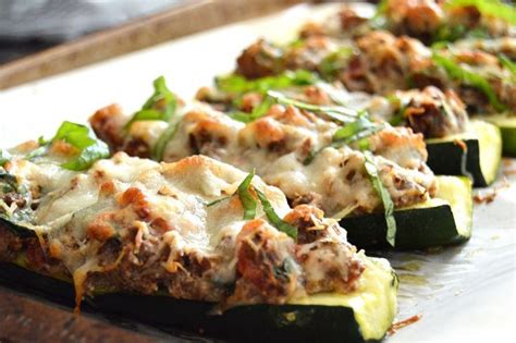 We have friends who hunt deer and every autumn we're given venison. Stuffed Zucchini with Venison & Ricotta Low Carb , keto ...