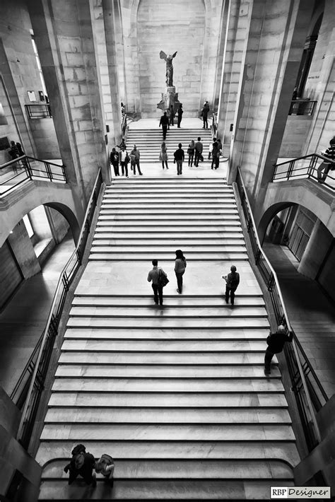 Foto e texto enviados por mariana tanure. Escadaria Darú e a Vitória de Samotrácia - Daru Staircase ...