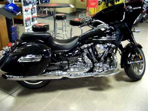 Comfort, convenience and style are the best adjectives to describe this new casual full dress the new 2010 yamaha stratoliner deluxe is one of the most powerful and stylish. 2010 Yamaha Star Stratoliner Deluxe, just in, walkaround ...