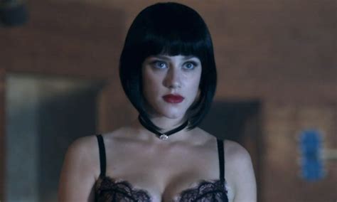 Riverdale Season 2 Spoilers From Lili Reinhart Prove Dark Betty Is