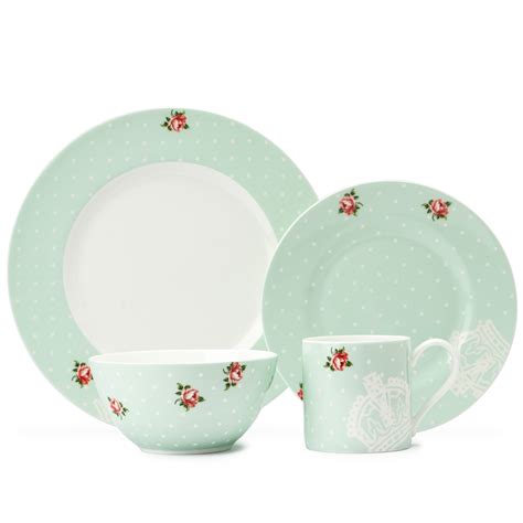 White dots, green background, rose. Royal Albert - Polka Rose Modern Dinner Set 16pce