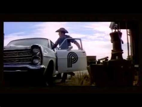 Anthony edwards e un tânăr profesor de la o școală din texas care jură să o salveze pe o fată răpită de bandit și care se. El diablo ( Film Horreur ) - YouTube