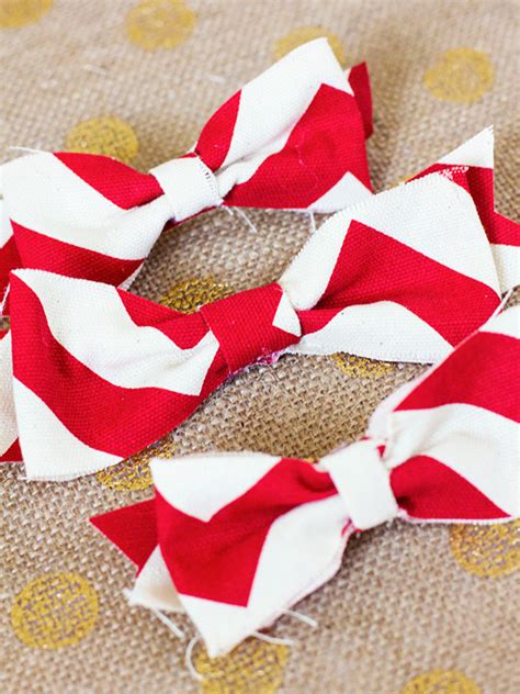 DIY Fabric Bows - Sarah Hearts